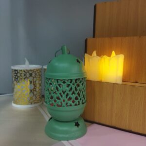 Metal lantern / فانوس معدن