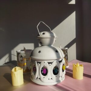 Metal lantern / فانوس معدن