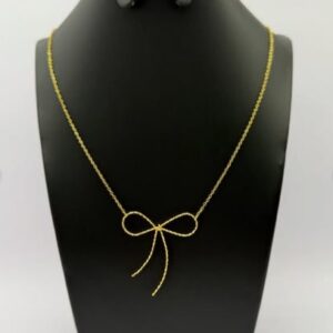 Necklace / سلسلة